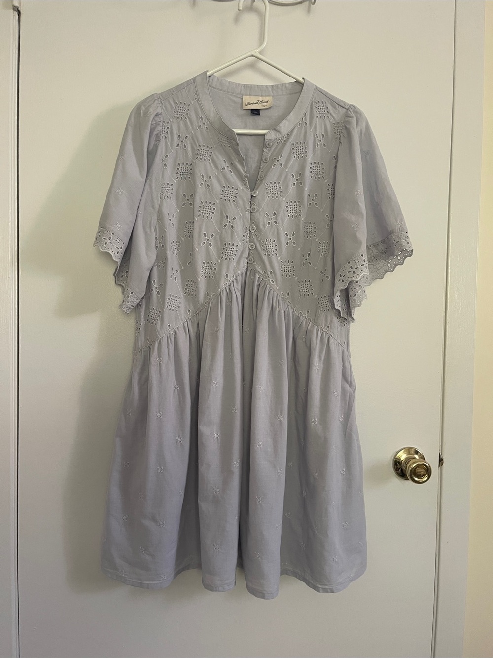 Universal Thread Lavender Eyelet Button-Front Tunic